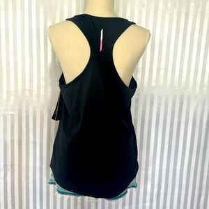 HIND women’s activewear tank top size XL